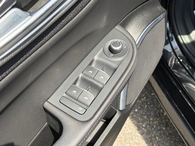 Used 2023 Alfa Romeo Giulia Veloce AWD/4WD image 19