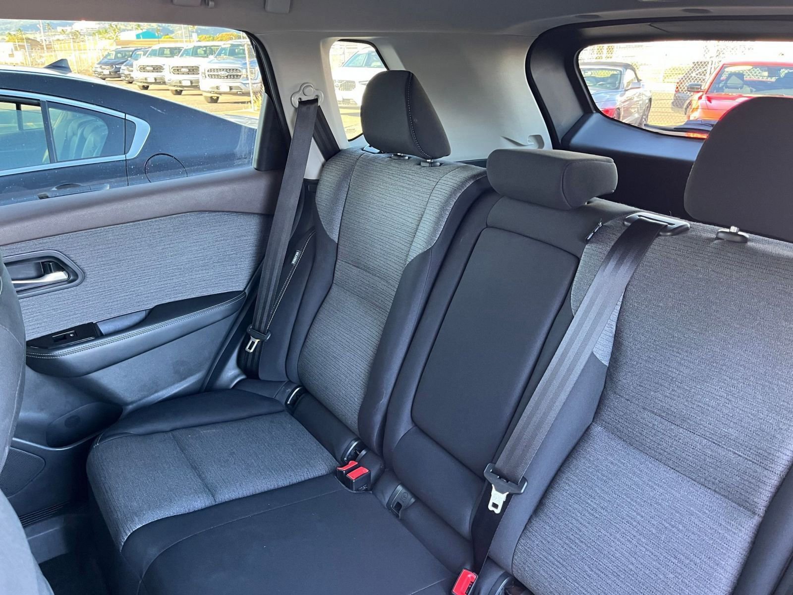 Used 2023 Nissan Rogue SV image 39