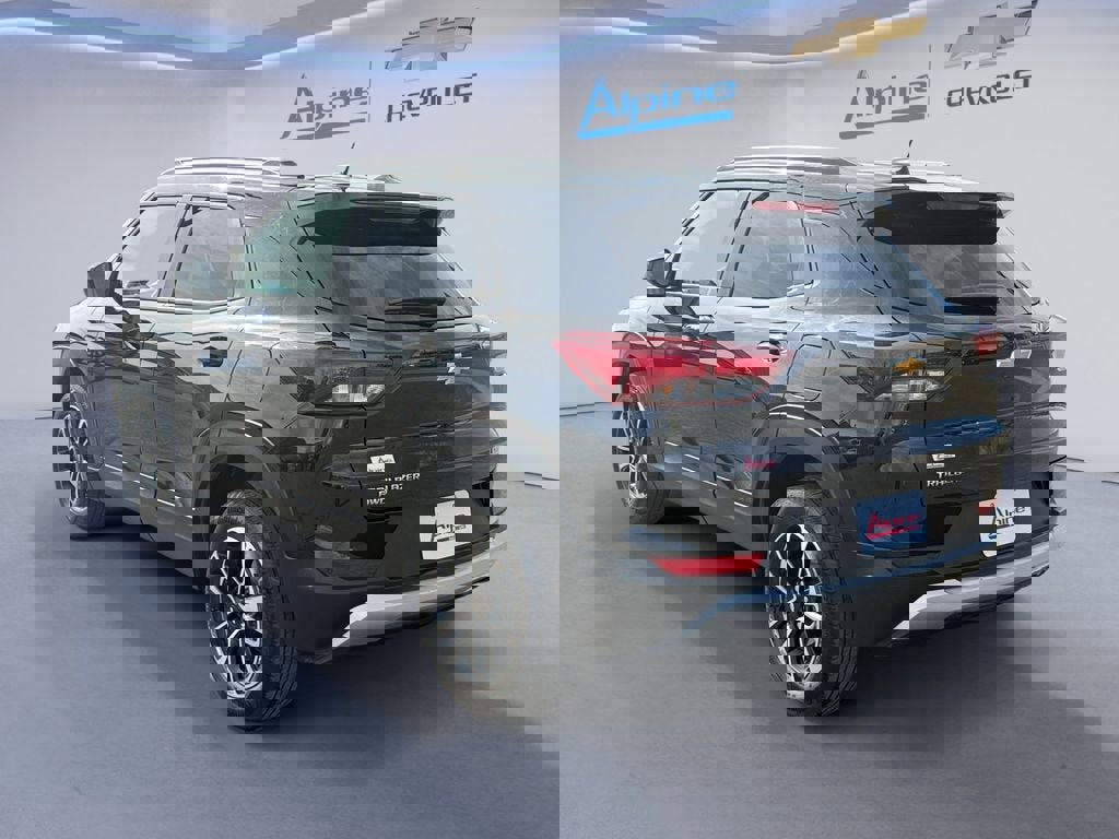 Used 2025 Chevrolet TrailBlazer LT image 3