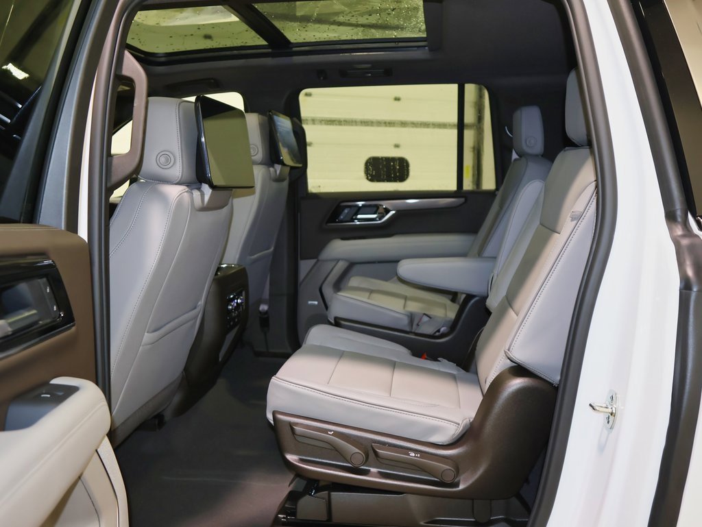 New 2026 GMC Yukon XL Elevation w/ Elevation Premium Package image 13