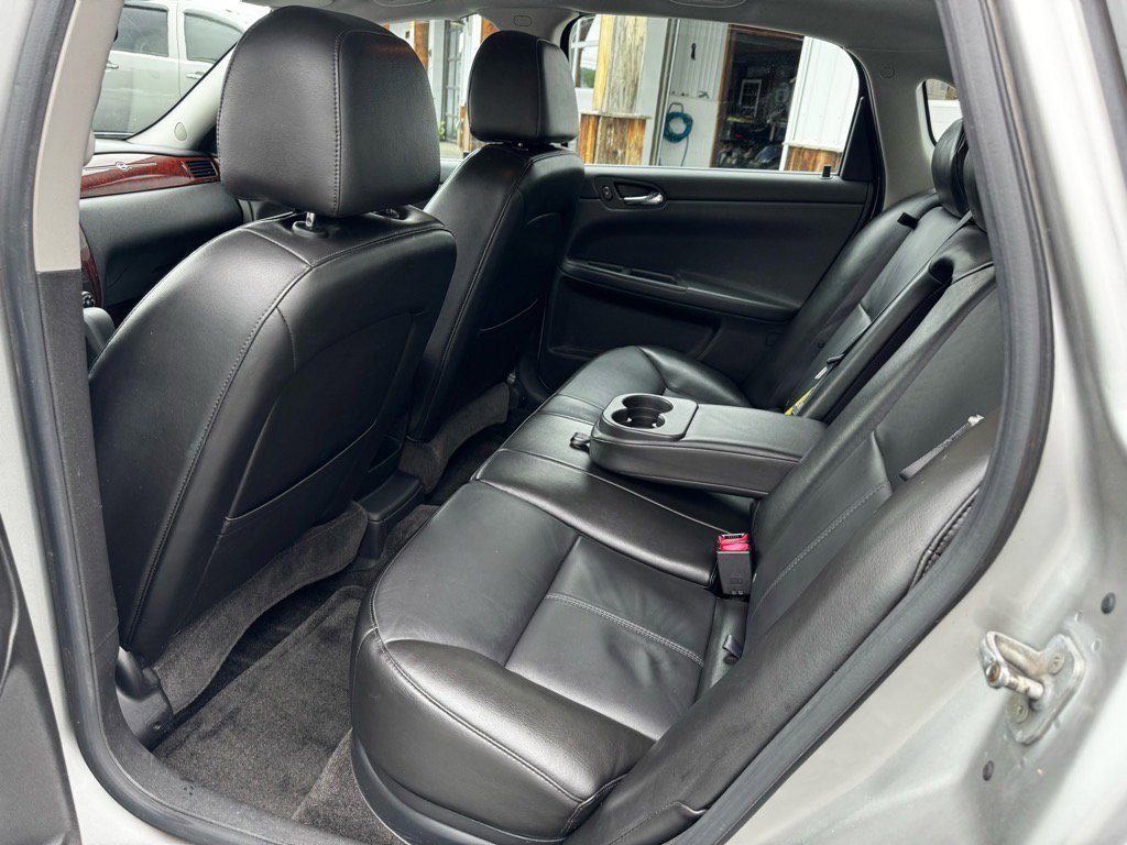 Used 2007 Chevrolet Impala SS image 12