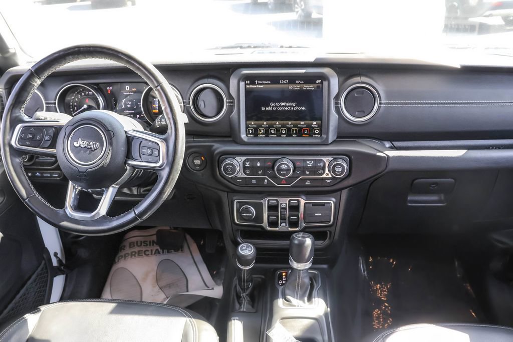 Used 2022 Jeep Wrangler Unlimited Sahara w/ Cold Weather Group AWD/4WD image 28