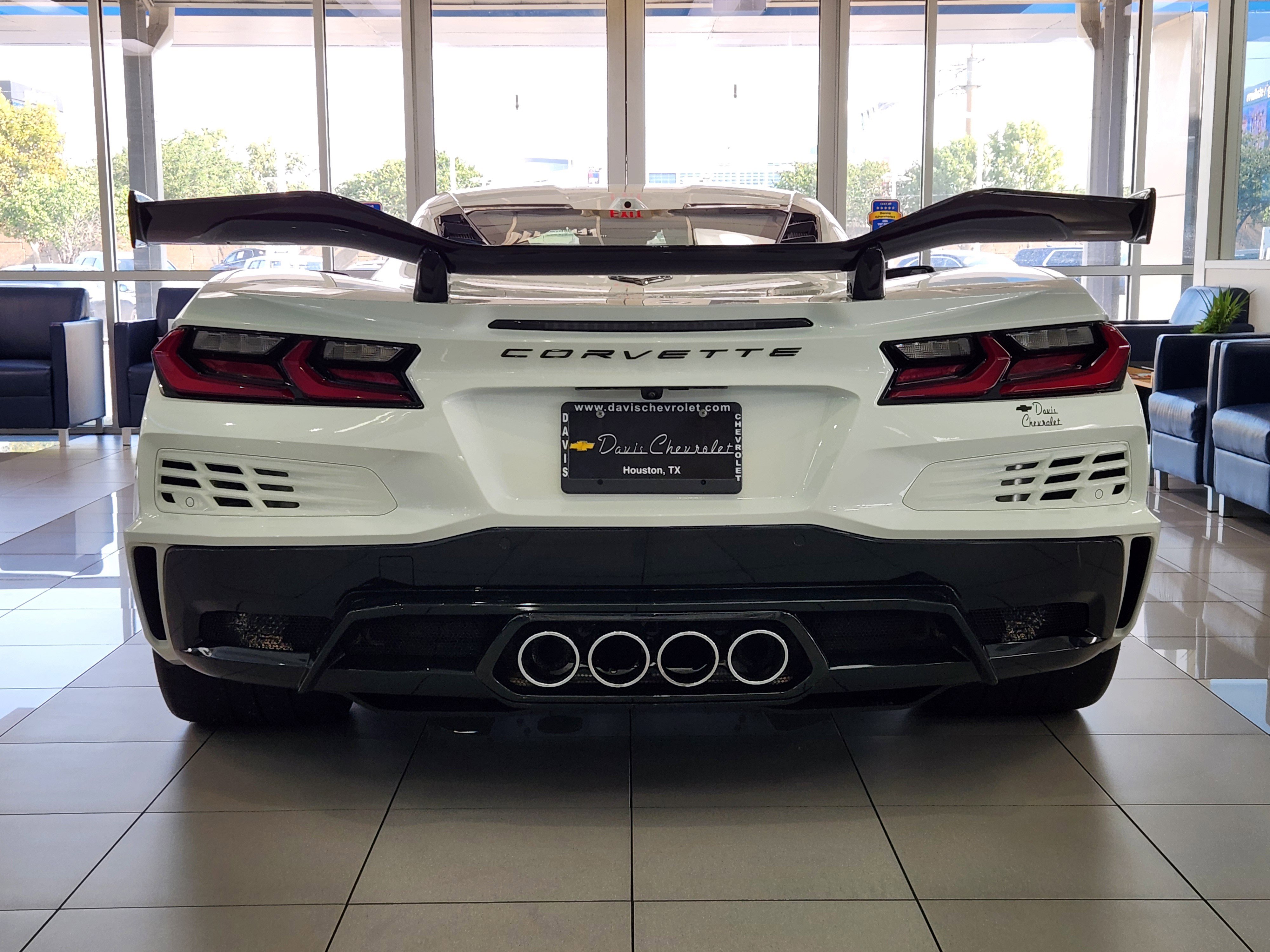 New 2024 Chevrolet Corvette Z06 w/ Z07 Performance Package image 5