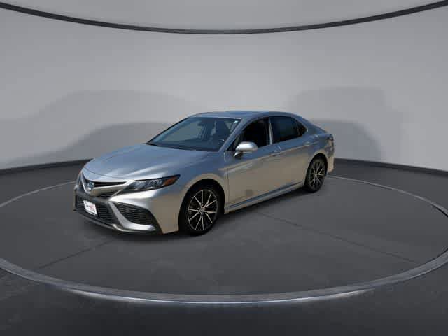 Used 2024 Toyota Camry SE w/ Audio Upgrade Package FWD image 4