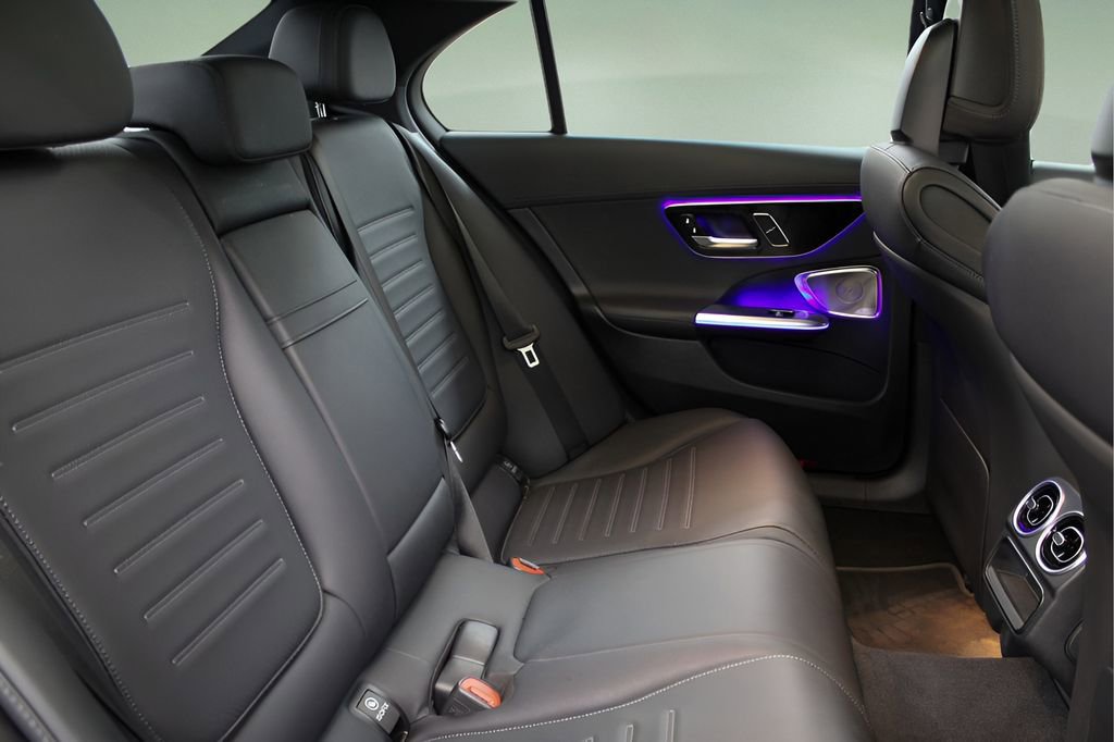 Used 2022 Mercedes-Benz C 300 Sedan image 29