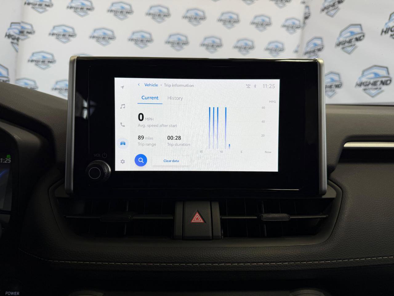 Used 2025 Toyota RAV4 XLE image 40