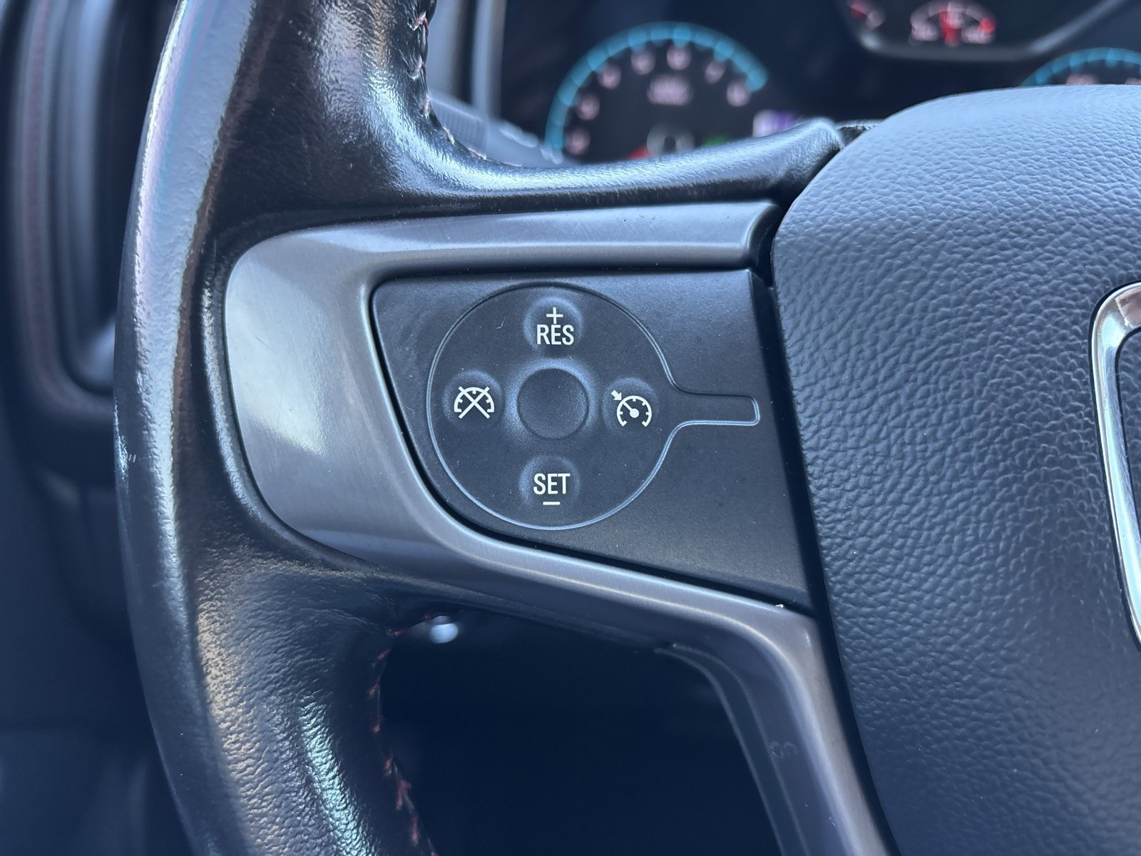 Used 2017 GMC Canyon SLE w/ All Terrain X Package image 23