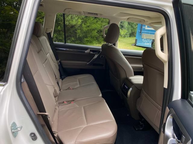 Used 2022 Lexus GX 460 Luxury AWD/4WD image 34