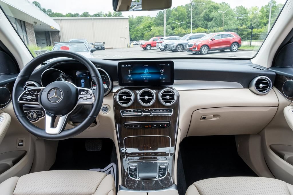 Used 2022 Mercedes-Benz GLC 300 4MATIC image 16