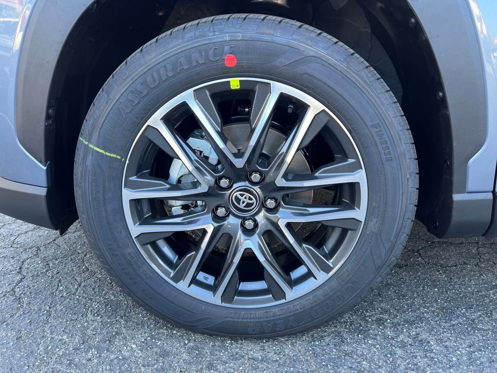 New 2026 Toyota Corolla Cross XLE image 6