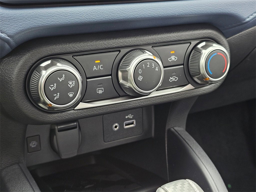 New 2025 Nissan Versa SV w/ Trunk Package image 10