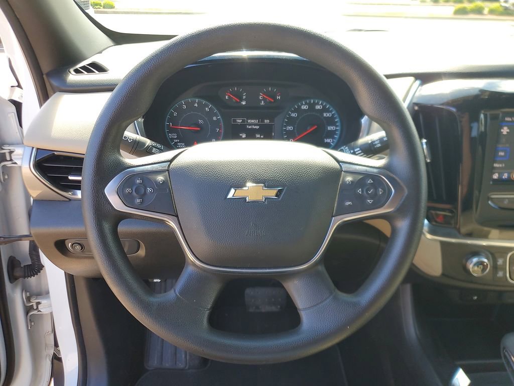 Used 2023 Chevrolet Traverse LS AWD/4WD image 19