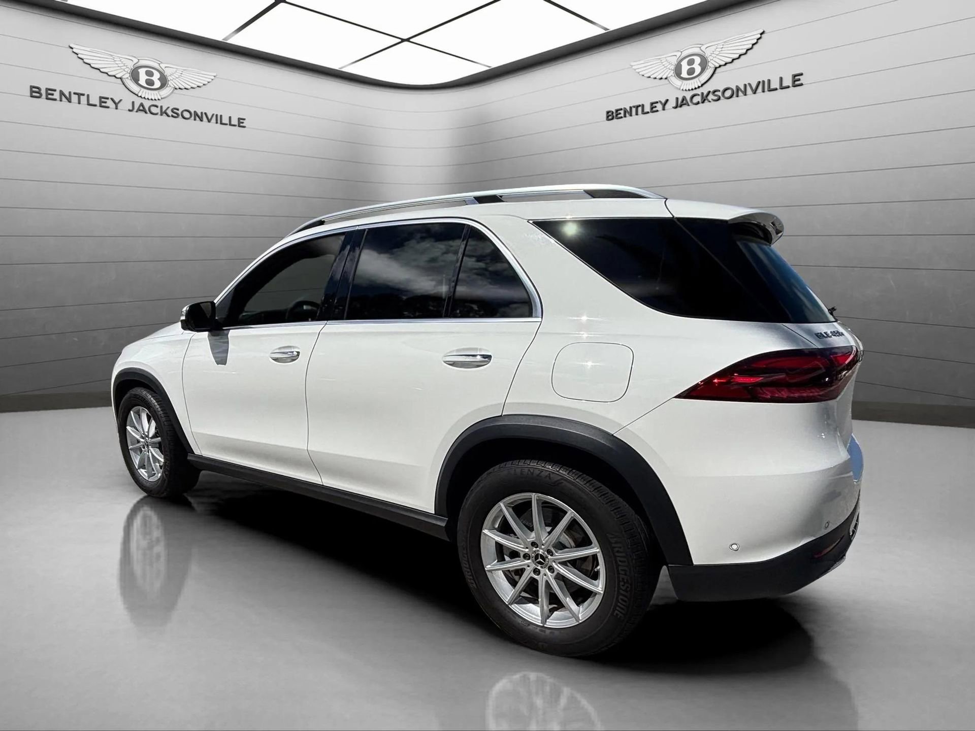 Used 2024 Mercedes-Benz GLE 450e 4MATIC image 12