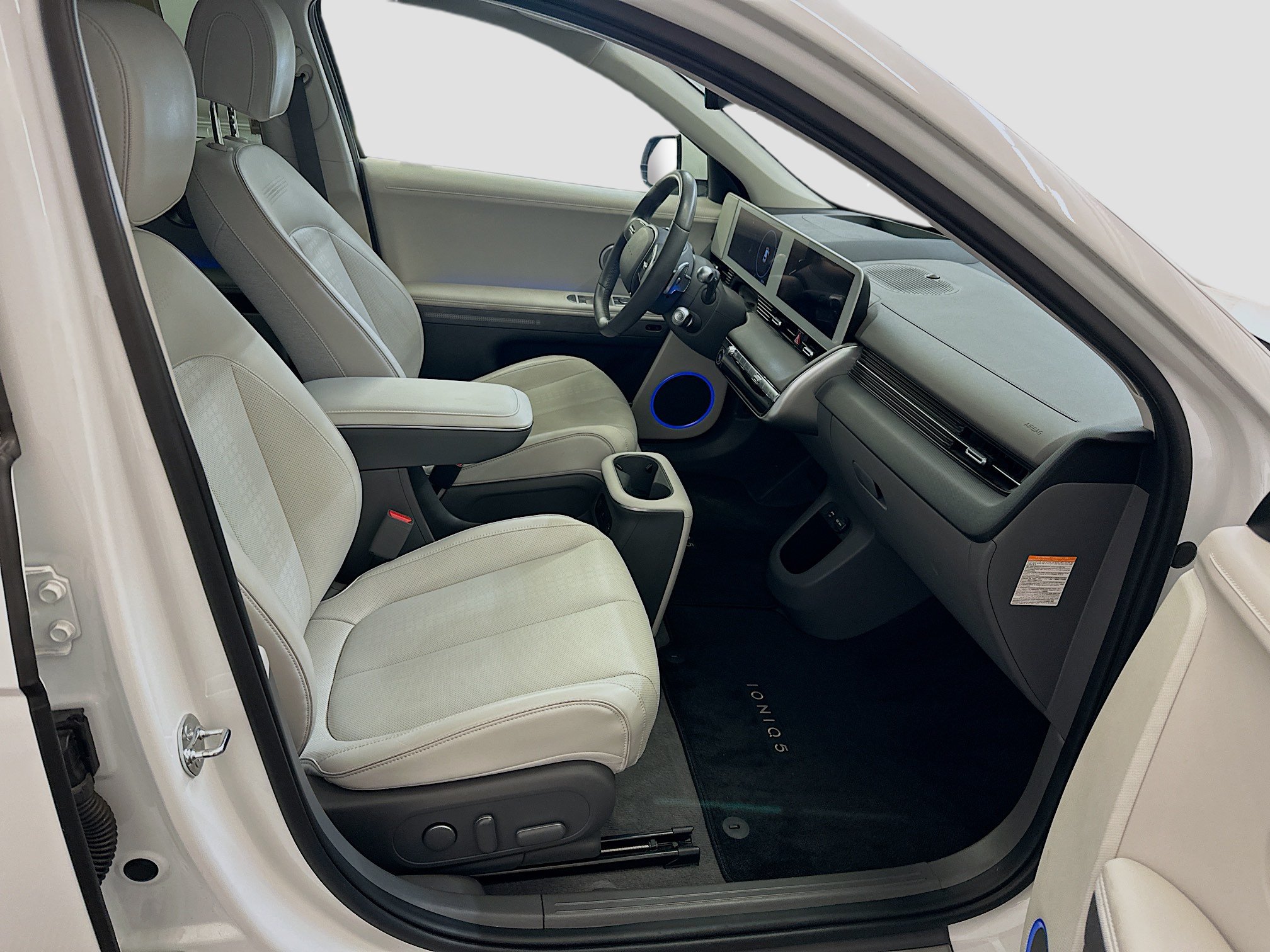 Used 2024 Hyundai Ioniq 5 Limited AWD/4WD image 34
