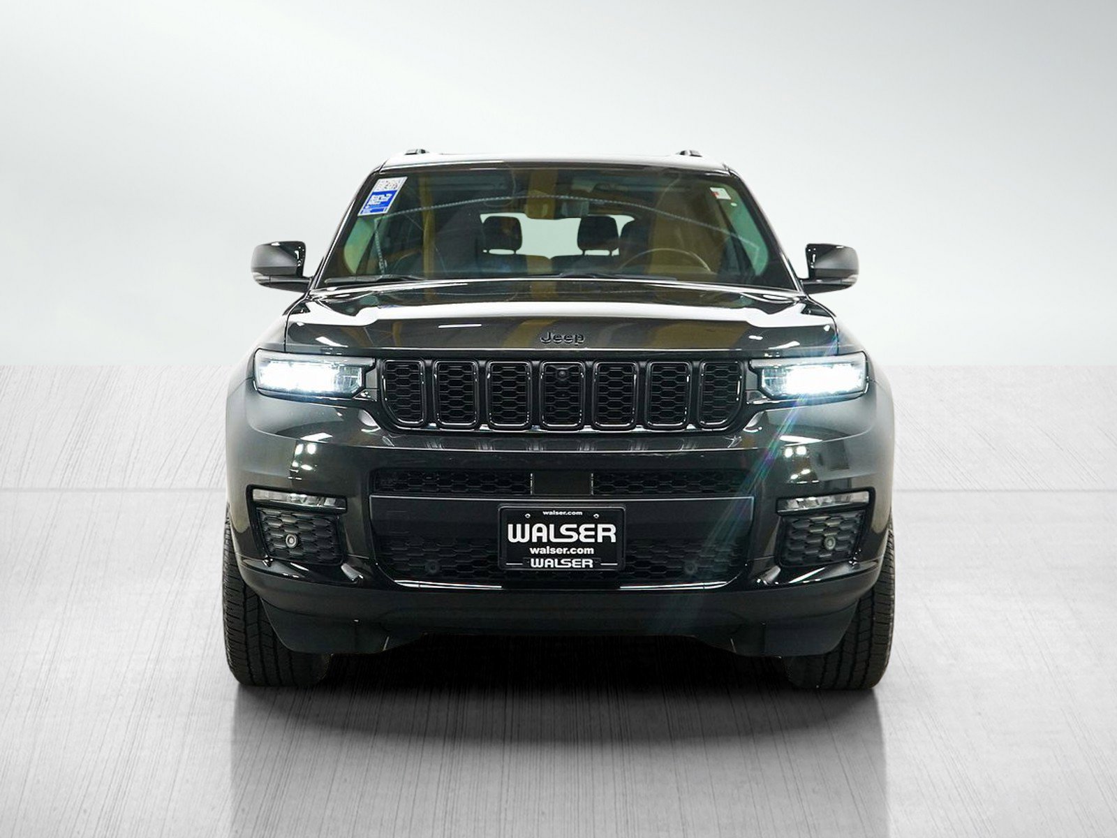 Used 2022 Jeep Grand Cherokee L Limited w/ Luxury Tech Group II AWD/4WD image 8