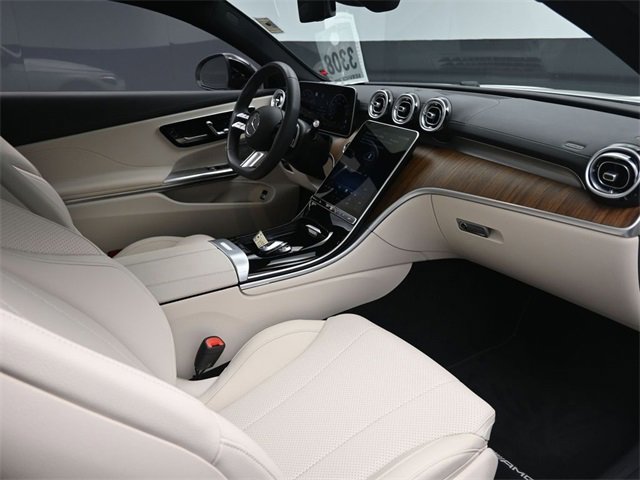 Used 2024 Mercedes-Benz CLE 300 4MATIC Coupe image 24