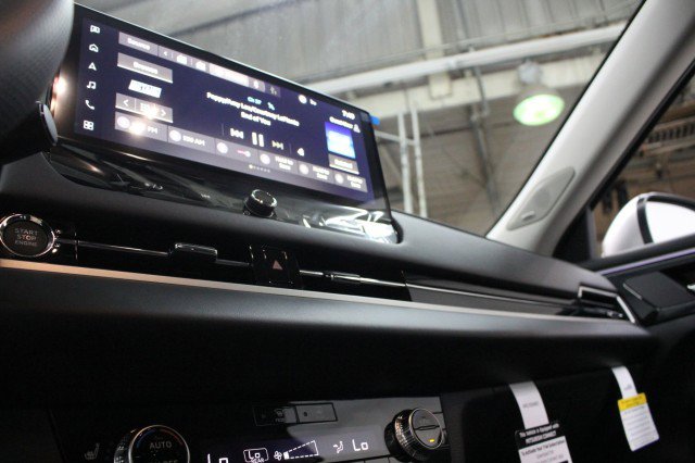 New 2026 Mitsubishi Outlander SEL image 12