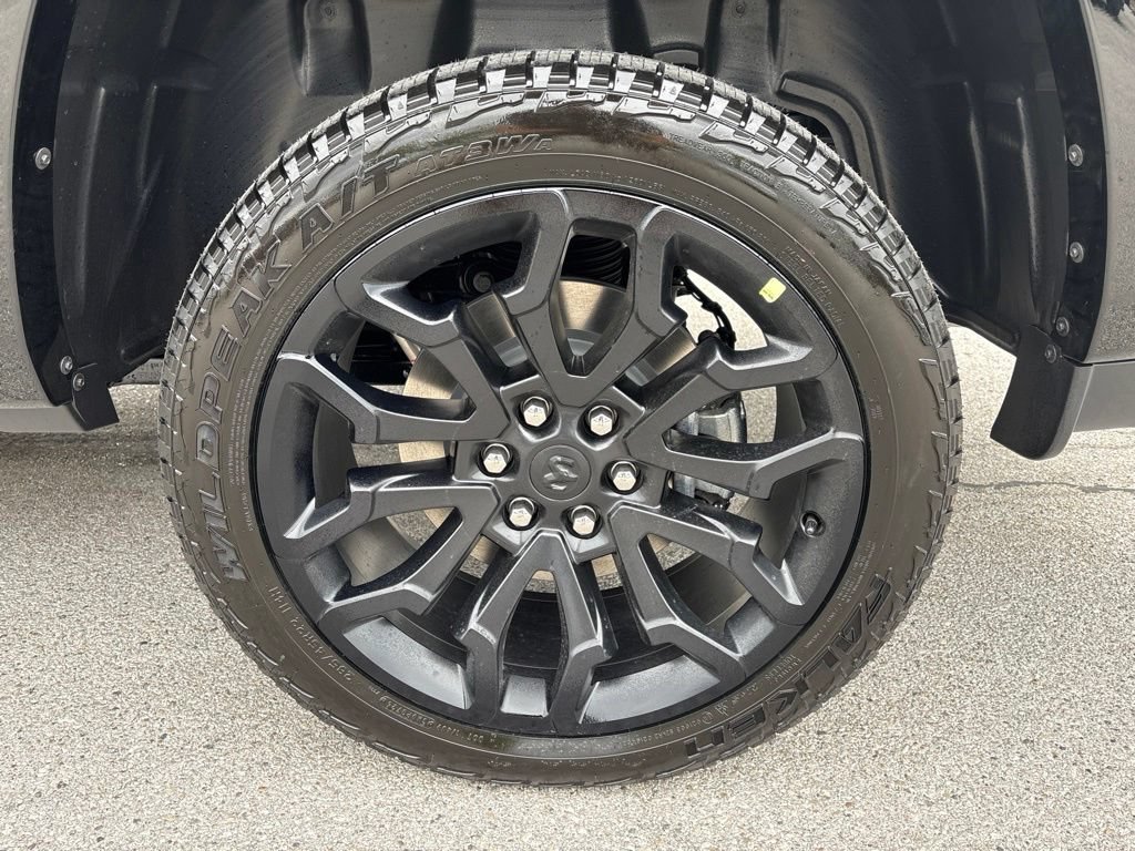 New 2026 RAM 1500 Limited w/ Night Edition AWD/4WD image 8
