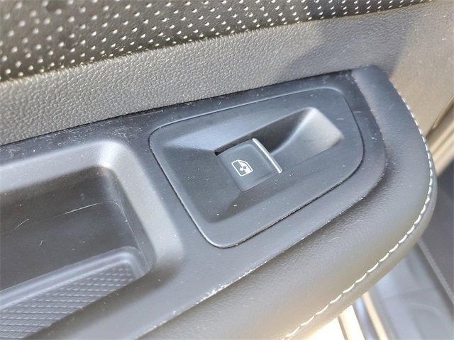 Certified 2024 Volkswagen Atlas Cross Sport SE w/ Black Wheel Package image 14