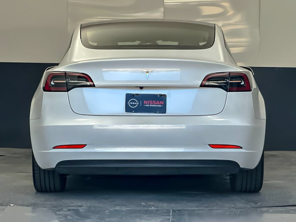 Used 2023 Tesla Model 3 Standard Range RWD image 4