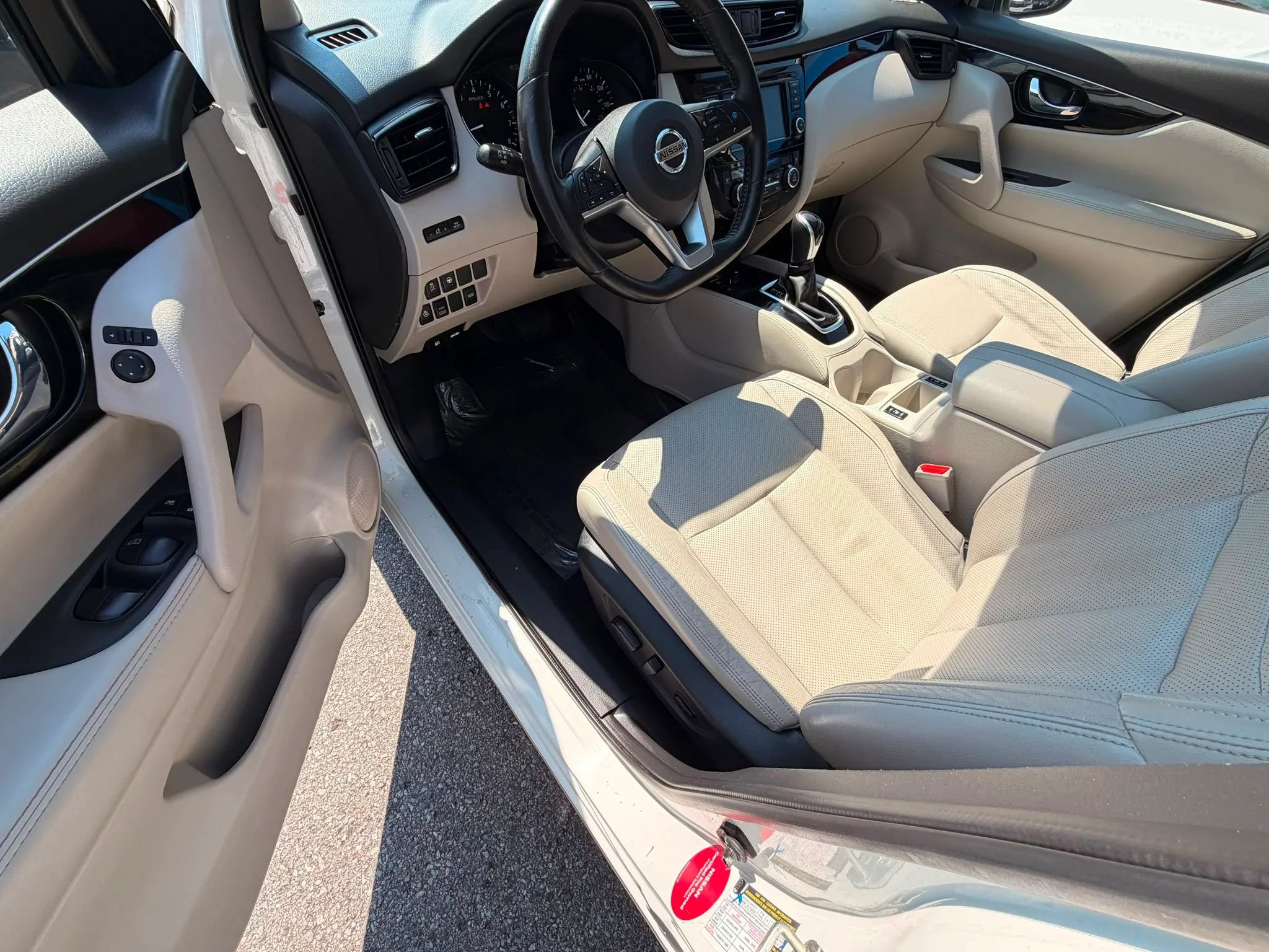 Used 2019 Nissan Rogue Sport SL AWD/4WD image 11