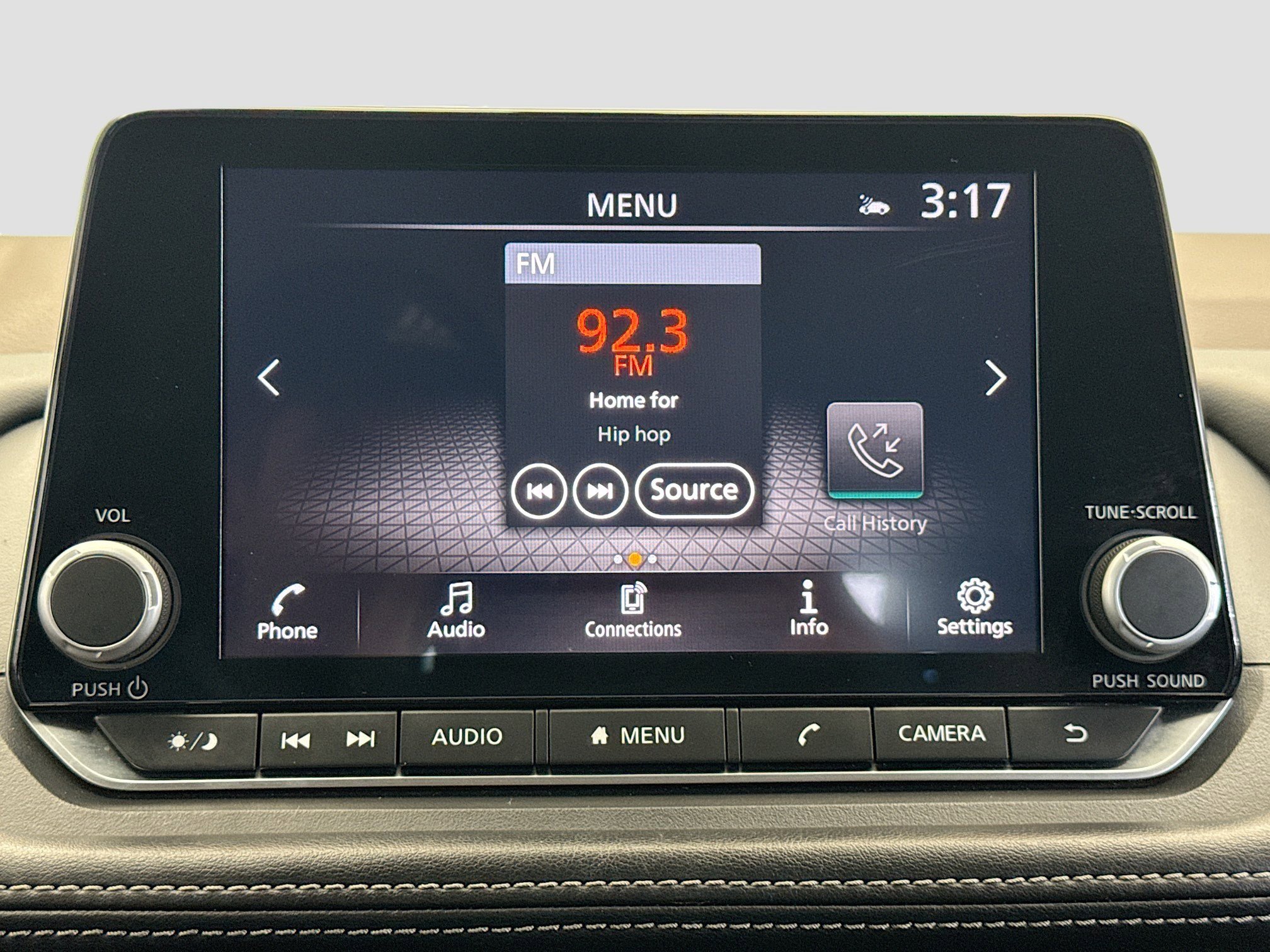 Used 2023 Nissan Rogue SV image 9