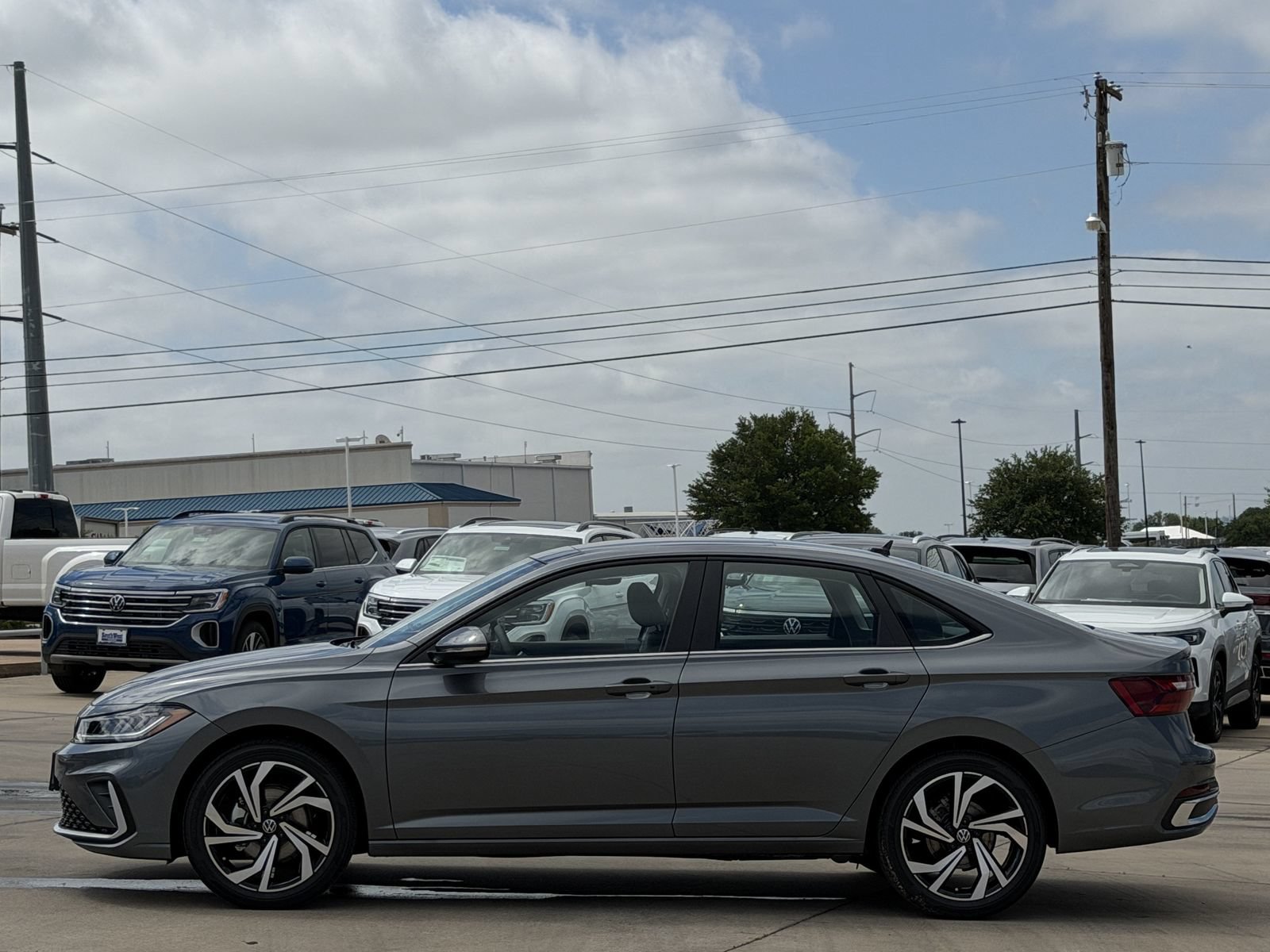 New 2026 Volkswagen Jetta SEL FWD image 7