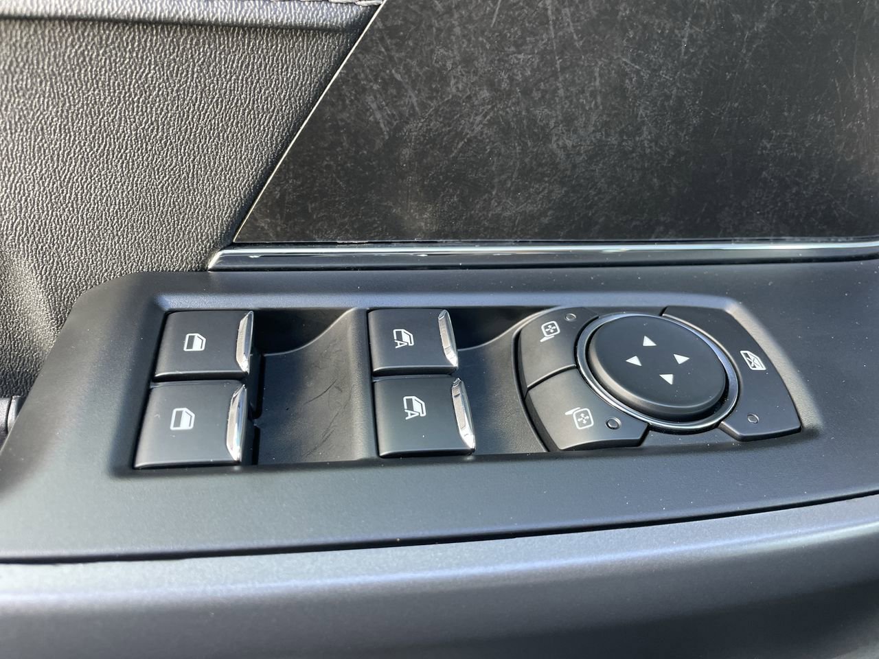 Used 2025 Ford F150 Lightning XLT image 18