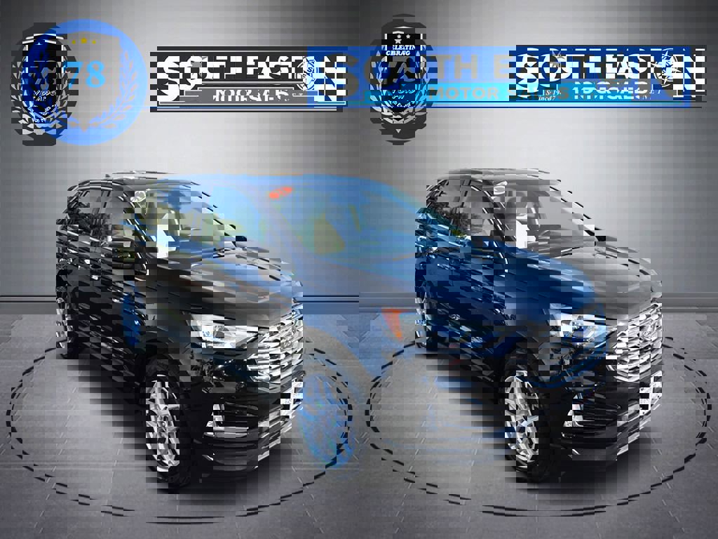 Used 2021 Ford Edge SEL w/ Cargo Accessory Package image 2