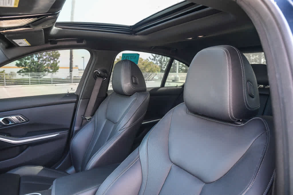 Used 2022 BMW 330i Sedan RWD image 14