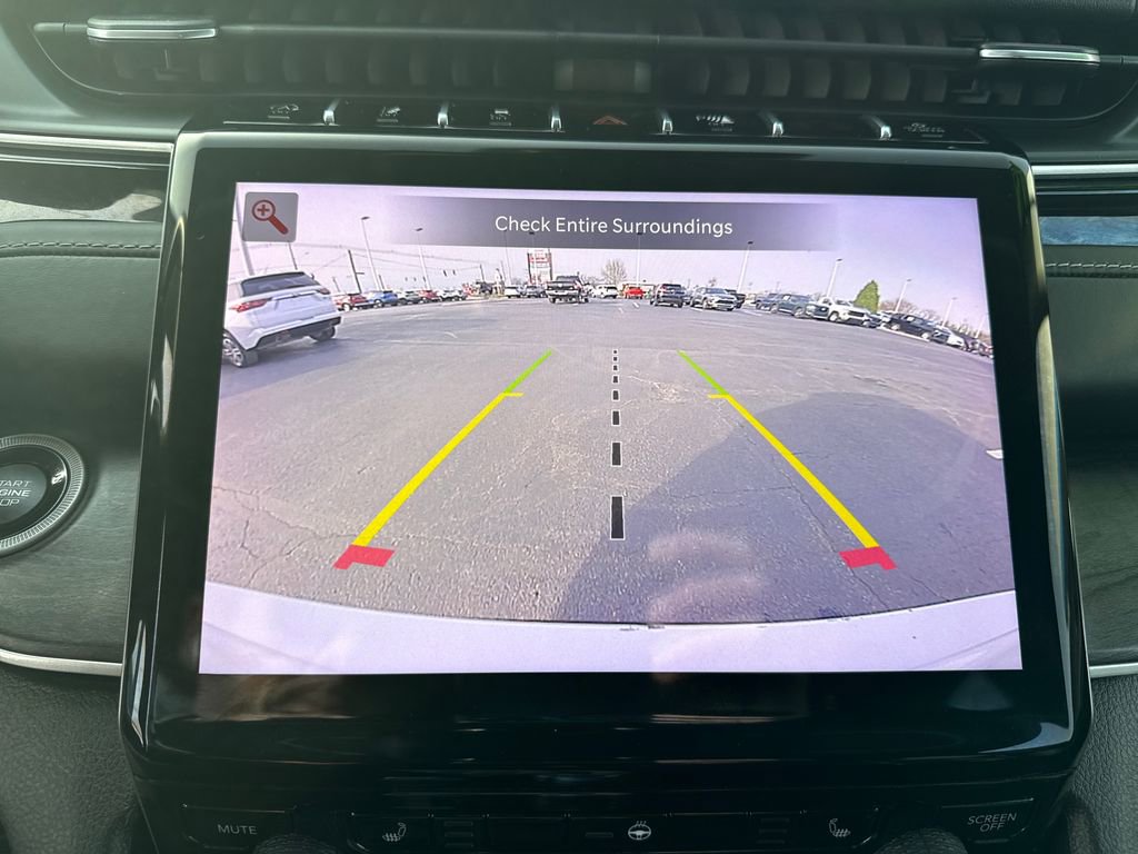 Used 2022 Jeep Grand Cherokee L Limited image 24