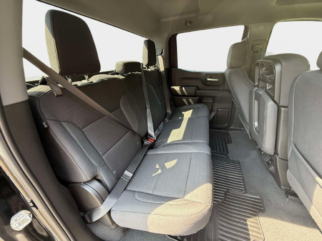 Used 2026 Chevrolet Silverado 1500 Custom AWD/4WD image 10