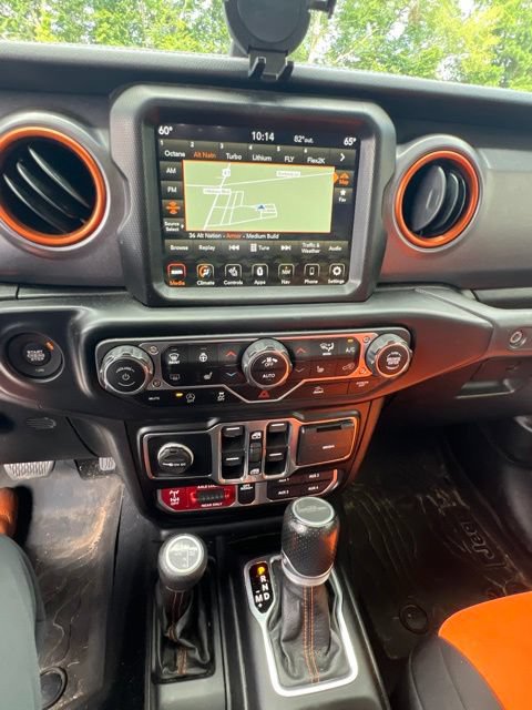 Used 2022 Jeep Gladiator Mojave w/ Cold Weather Group AWD/4WD image 16
