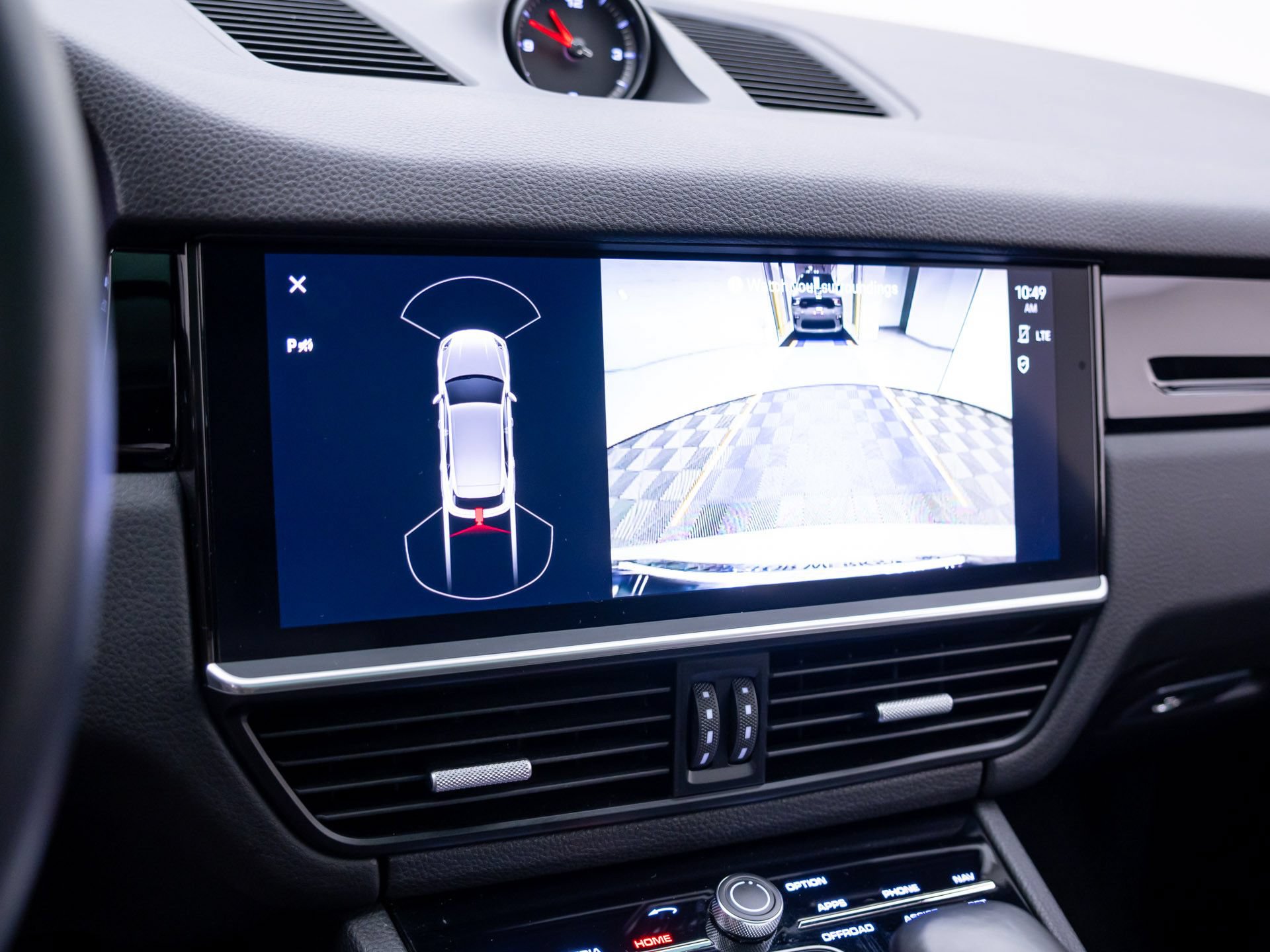 Certified 2023 Porsche Cayenne AWD/4WD image 23