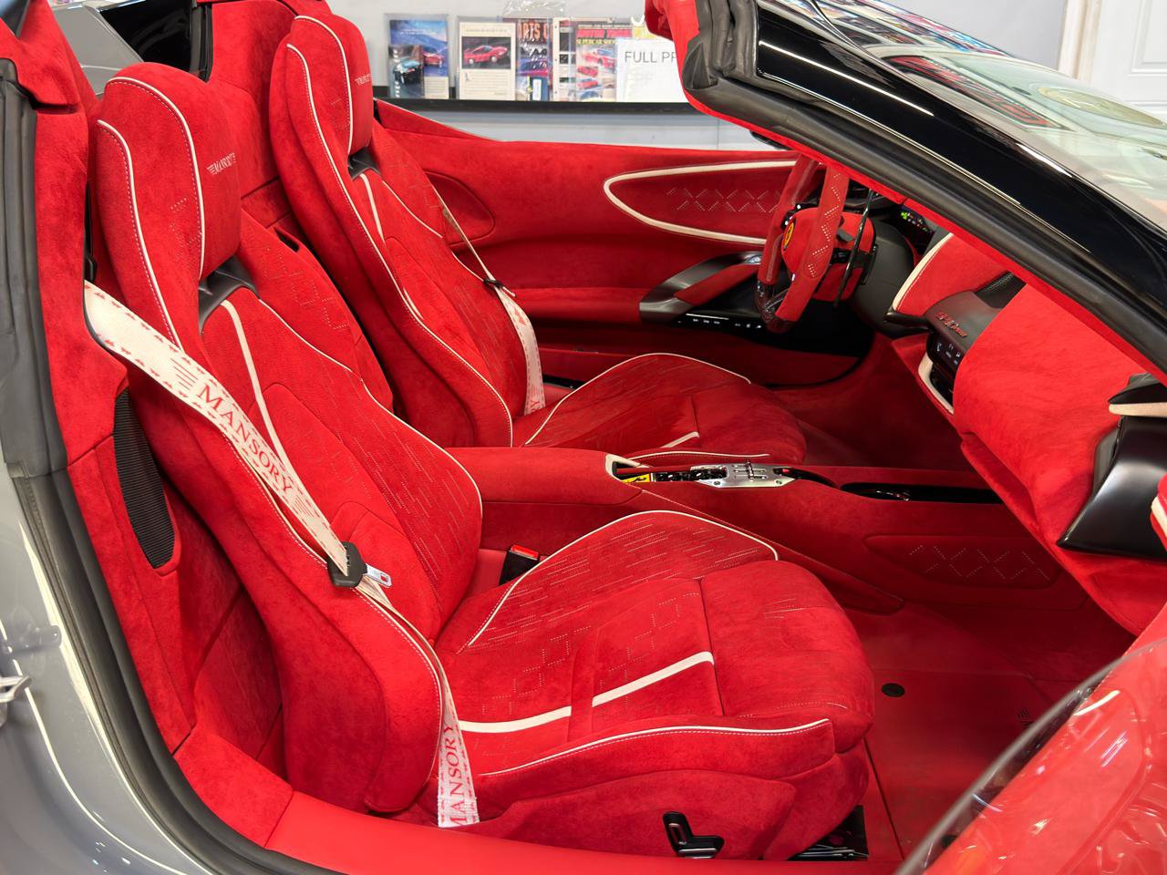 Used 2022 Ferrari SF90 Spider AWD/4WD image 21