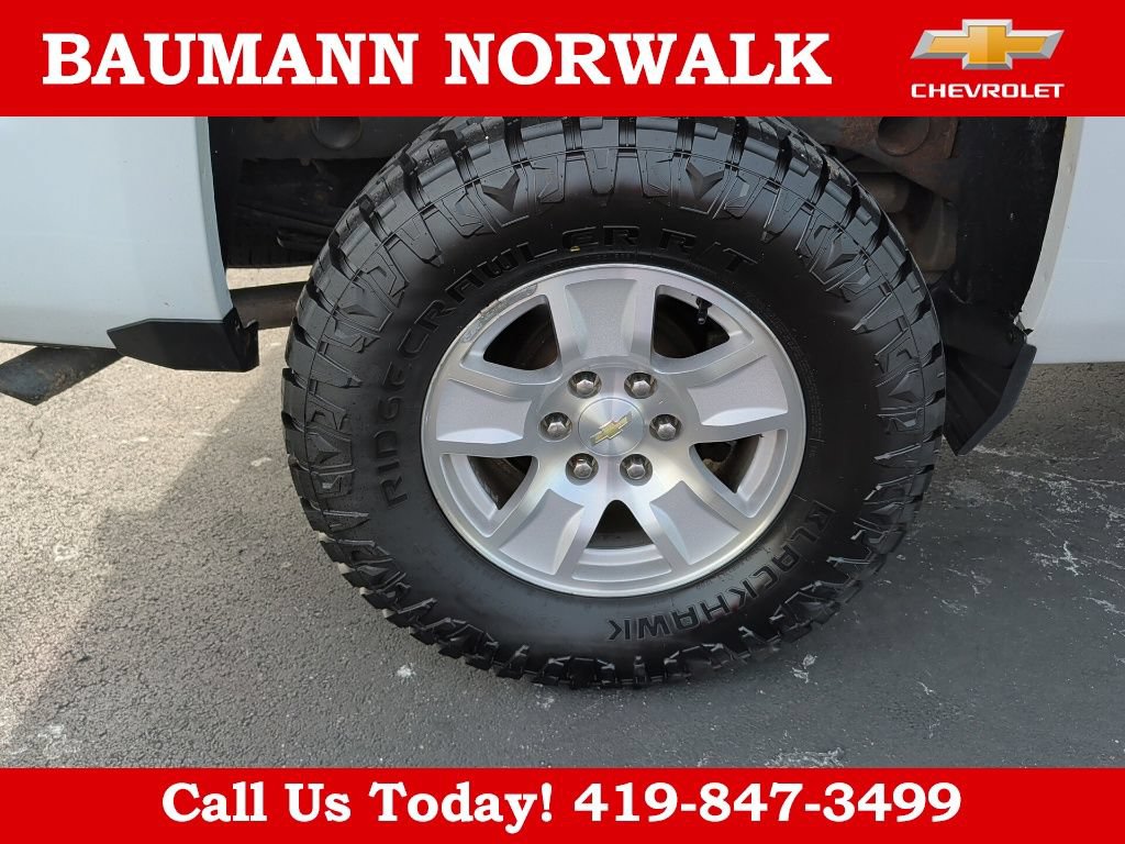 Used 2018 Chevrolet Silverado 1500 LT w/ All Star Edition AWD/4WD image 23