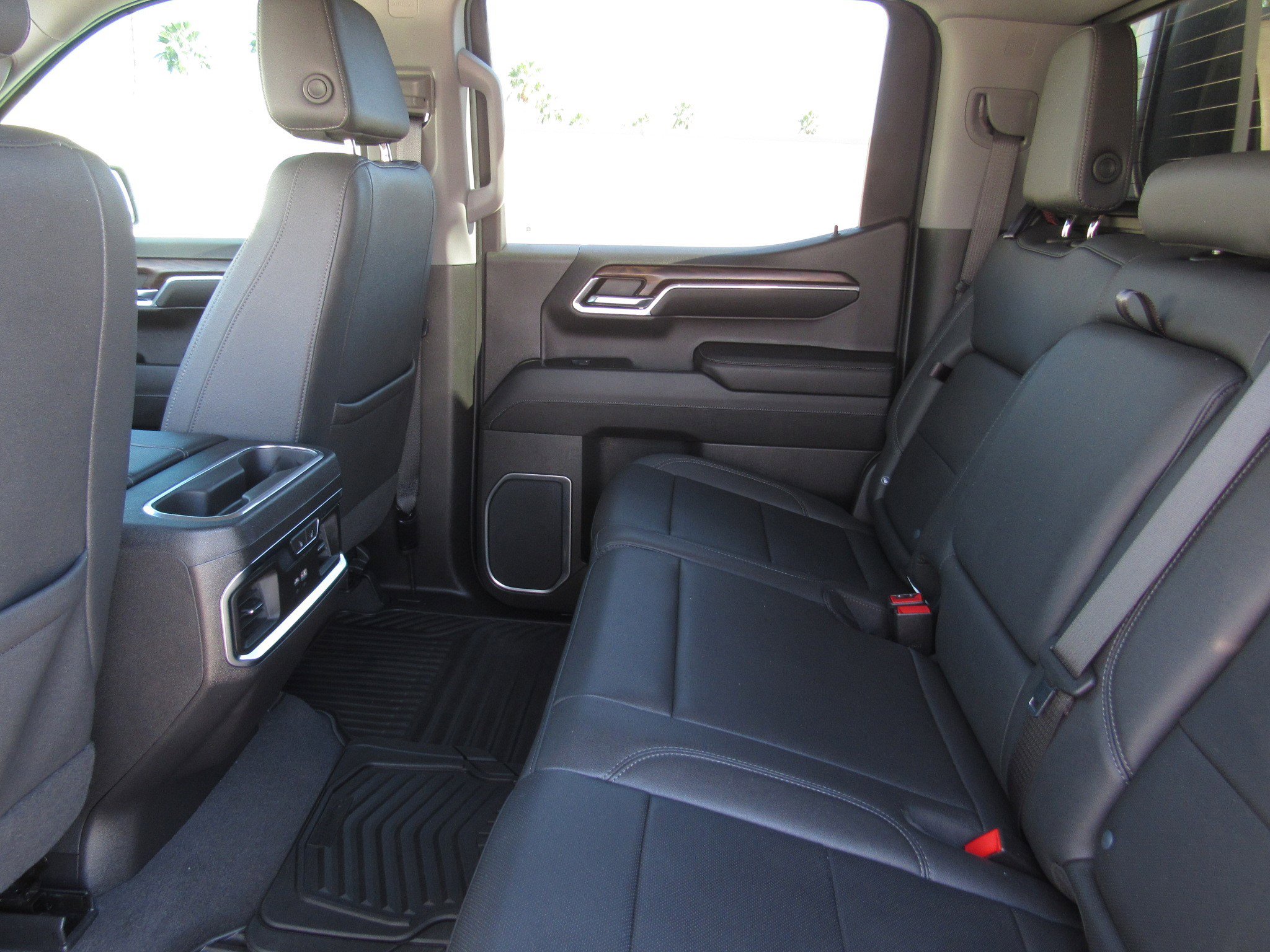 Used 2023 GMC Sierra 1500 SLT w/ SLT Premium Plus Package image 13