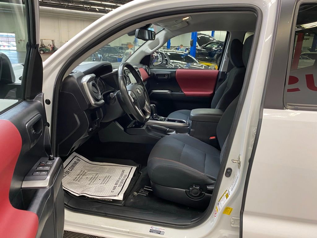 Used 2019 Toyota Tacoma SR5 image 20