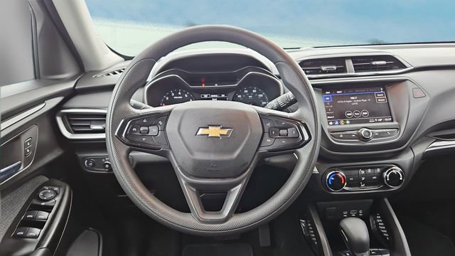 Used 2023 Chevrolet TrailBlazer LS image 11