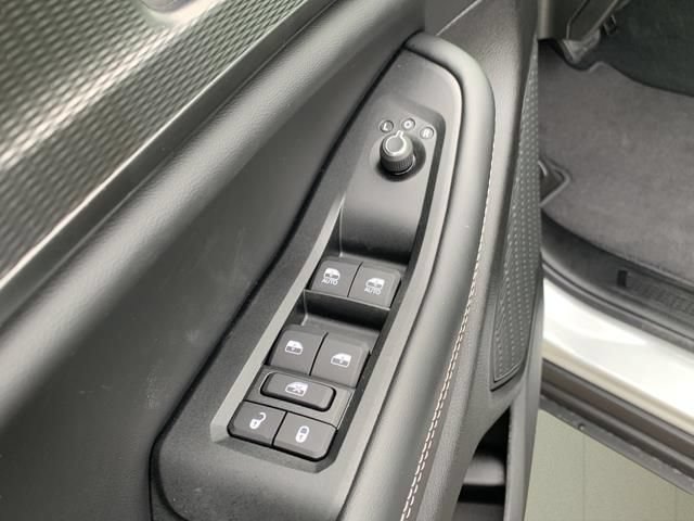 Used 2025 Jeep Grand Cherokee L Laredo AWD/4WD image 19