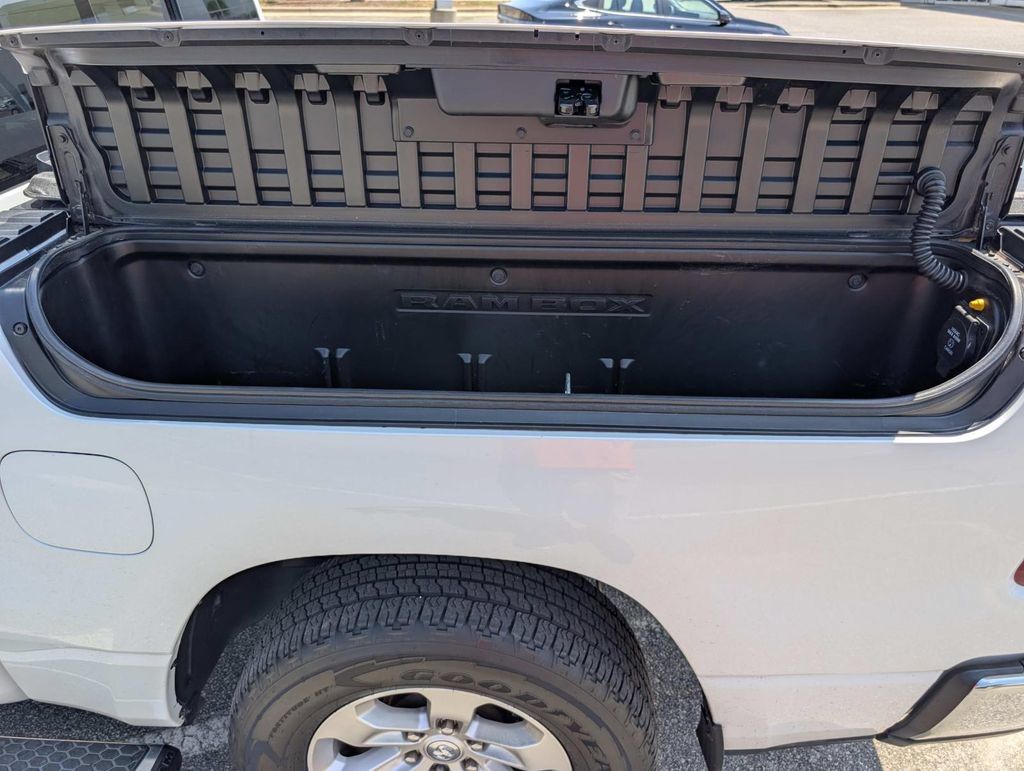 Used 2023 RAM 1500 Laramie AWD/4WD image 14