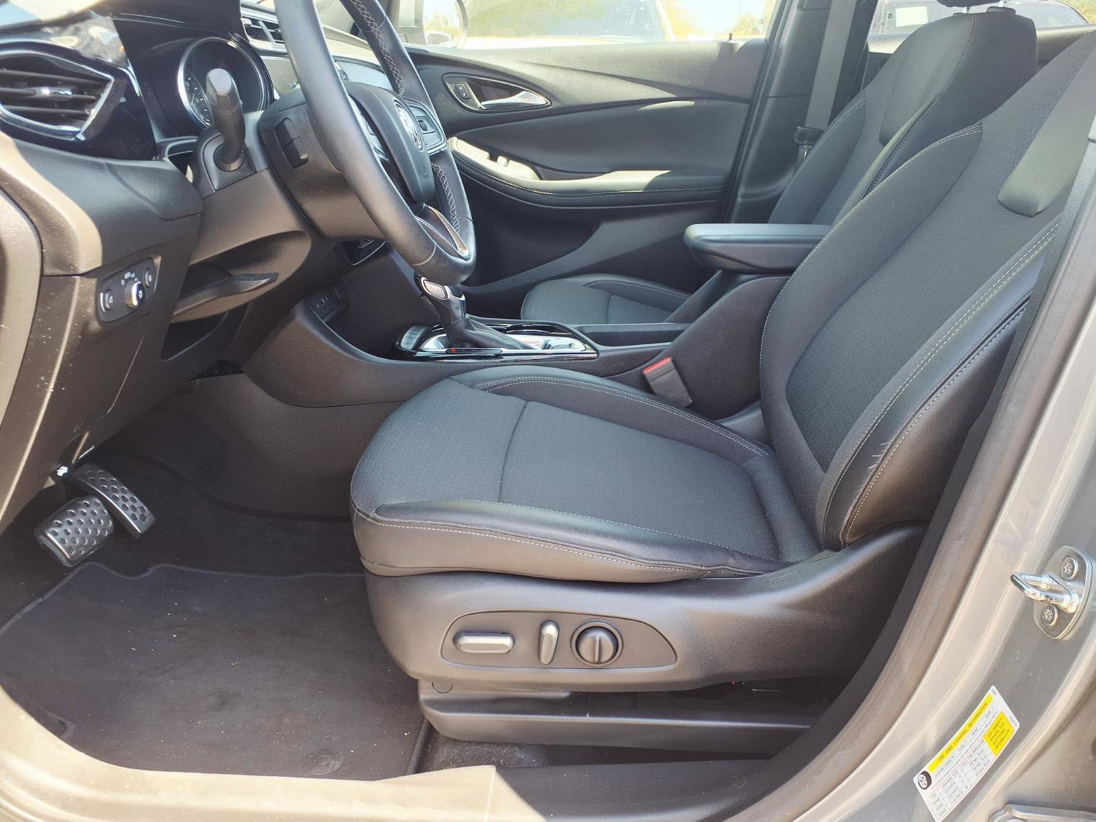 Used 2023 Buick Encore GX Select w/ Sport Touring Package image 20
