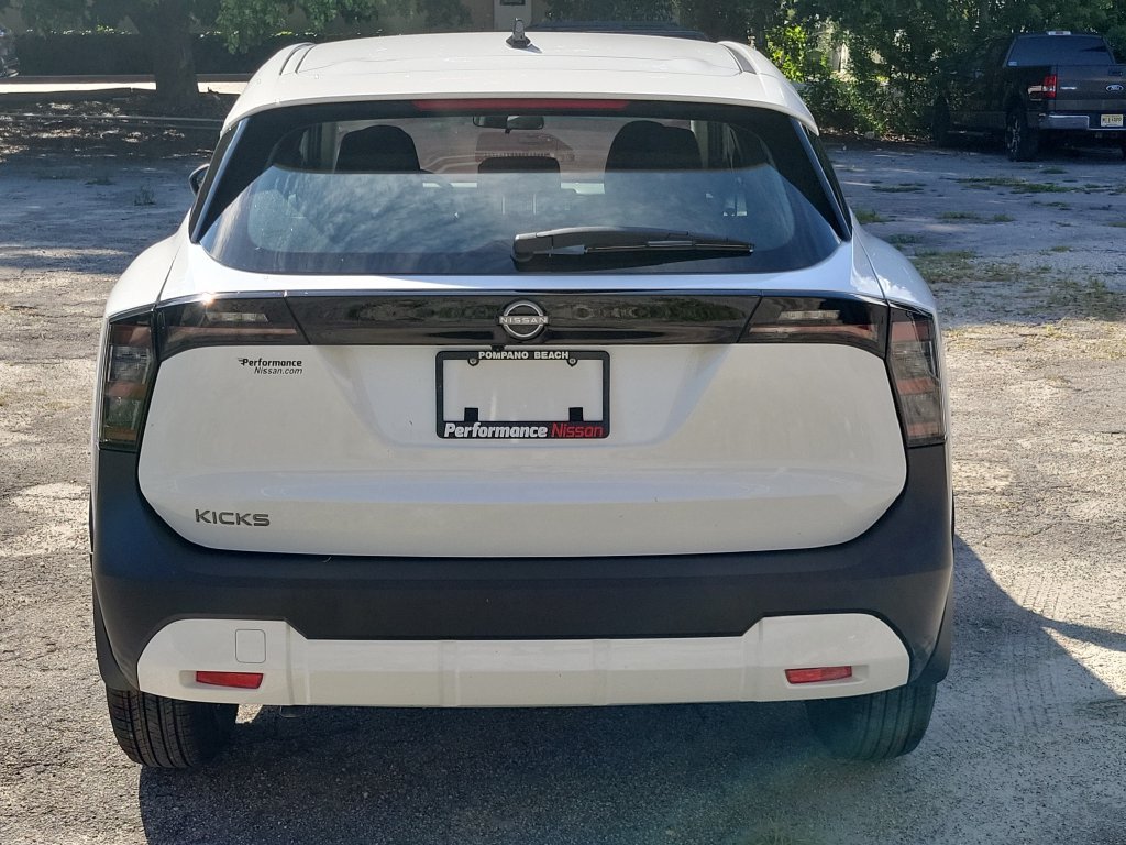 New 2027 Nissan Kicks S FWD image 7