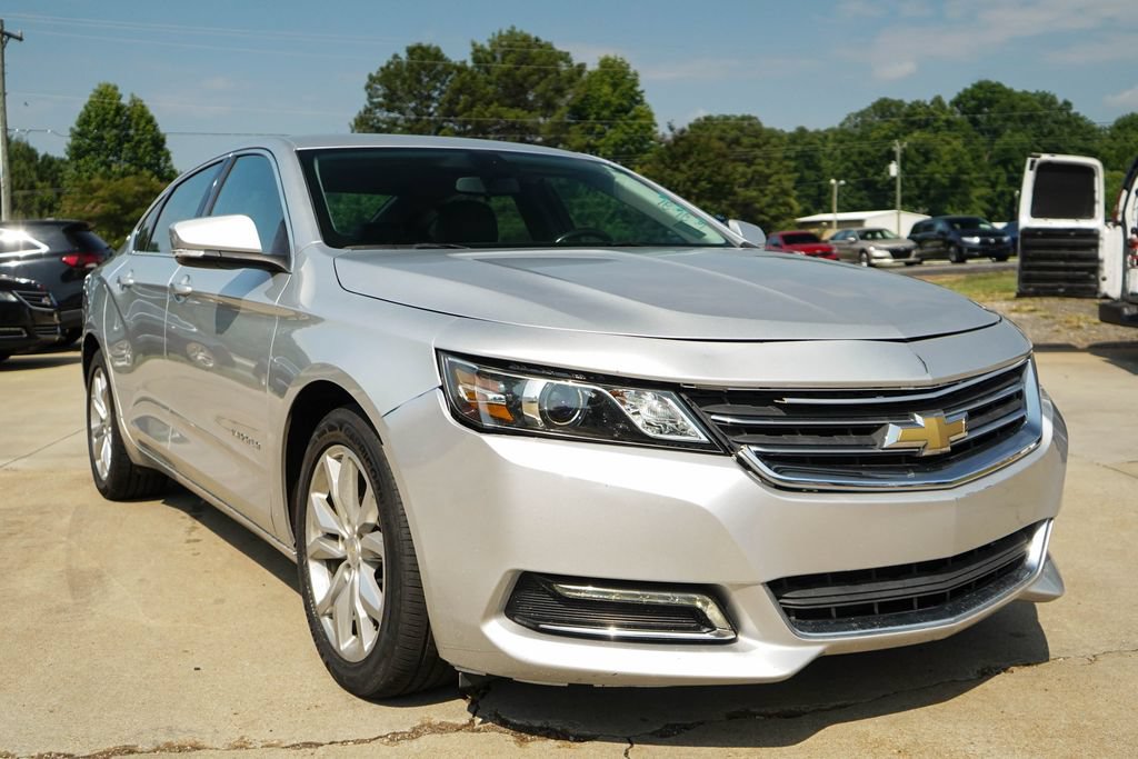 Used 2020 Chevrolet Impala LT FWD image 34