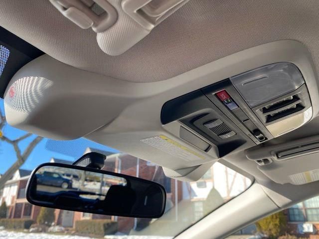 Used 2023 Subaru Crosstrek 2.5i Limited AWD/4WD image 36