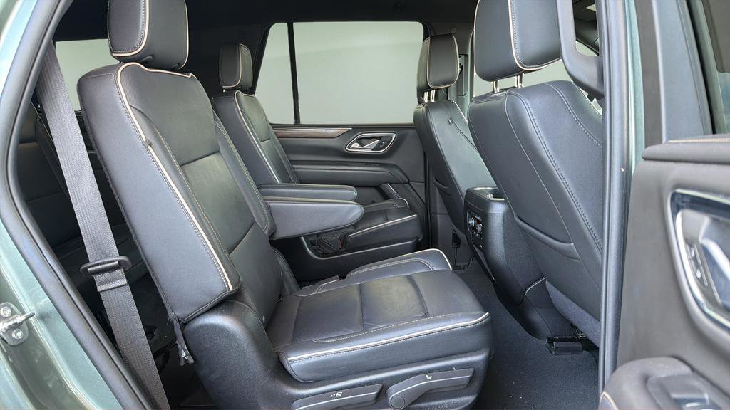 Used 2024 Chevrolet Tahoe Premier AWD/4WD image 18