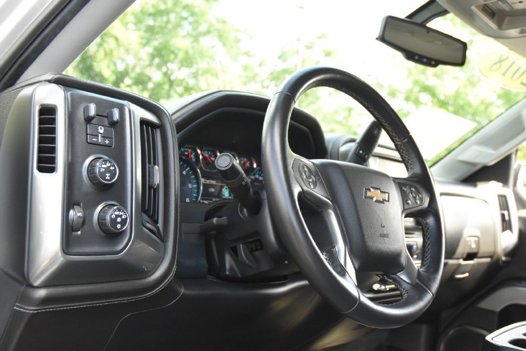 Used 2016 Chevrolet Silverado 1500 LTZ Z71 AWD/4WD image 17
