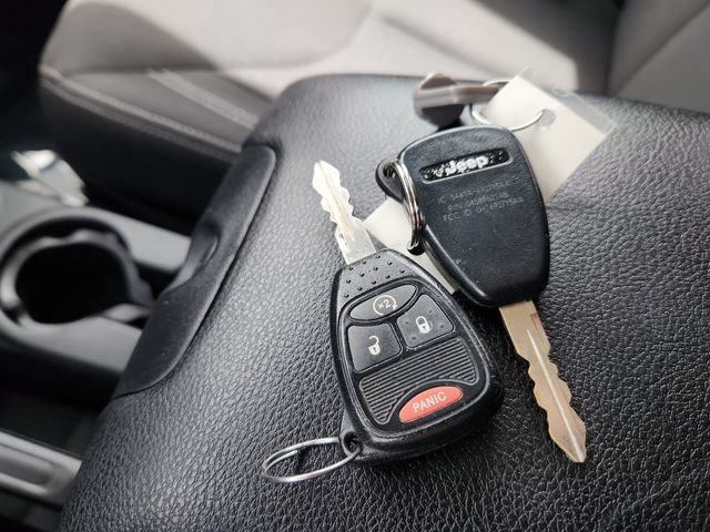 Used 2018 Jeep Wrangler Unlimited Sahara AWD/4WD image 44