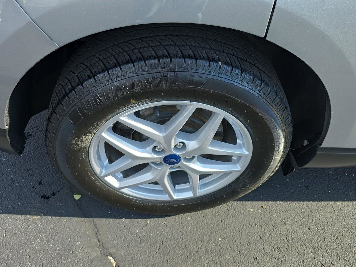 Used 2021 Ford Edge SEL image 34