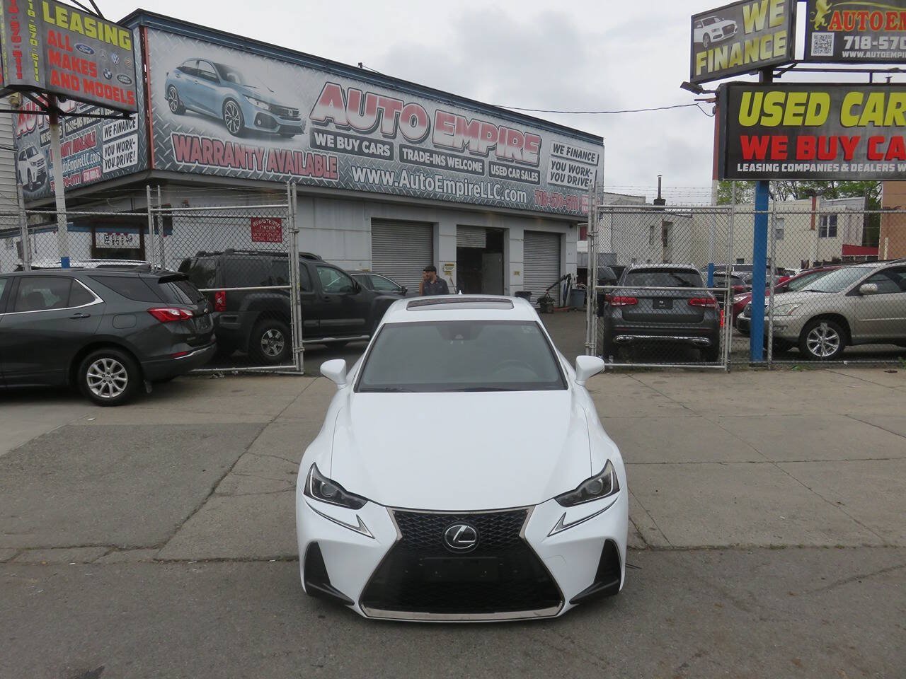 Used 2017 Lexus IS 200t F Sport w/ F Sport Package RWD image 6